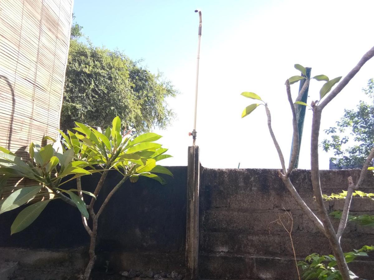 Sudi Homestay アメッド エクステリア 写真