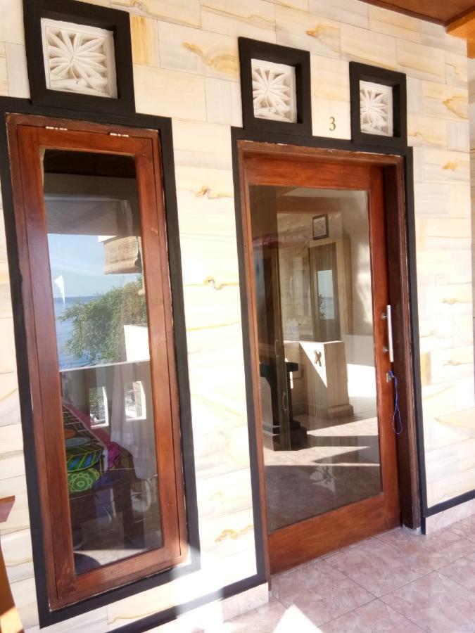 Sudi Homestay アメッド エクステリア 写真