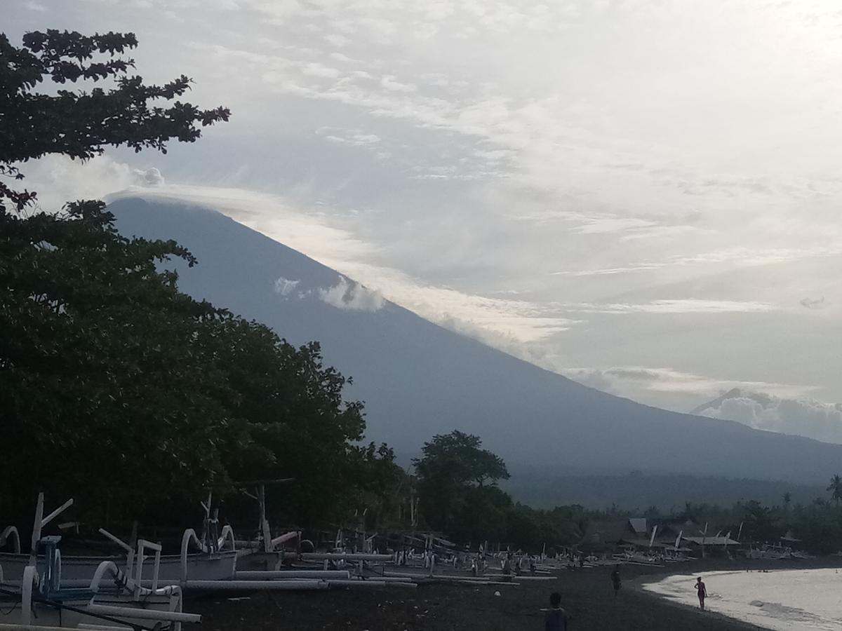 Sudi Homestay アメッド エクステリア 写真